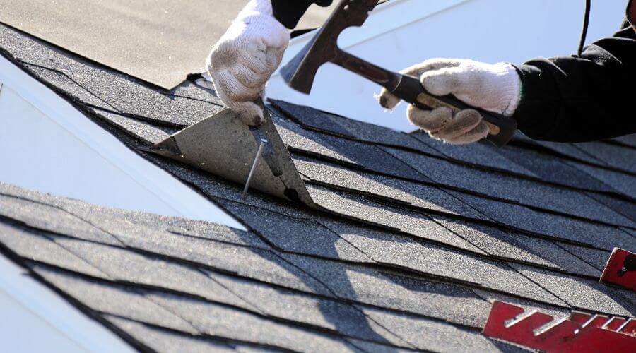 Professional gutter cleaning in Amston, CT